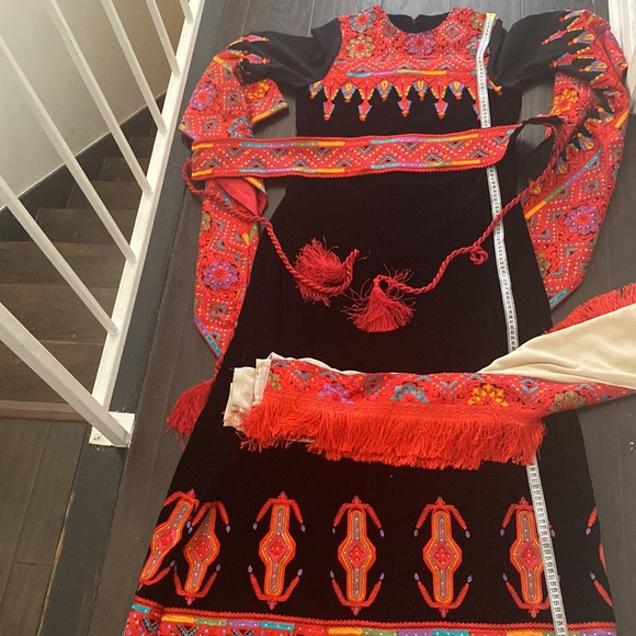 Thob - Picture 2 of 2